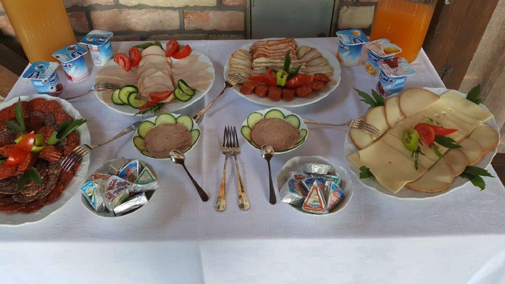 Fruktarium Vendeghaz 호텔 Trizs 외부 사진